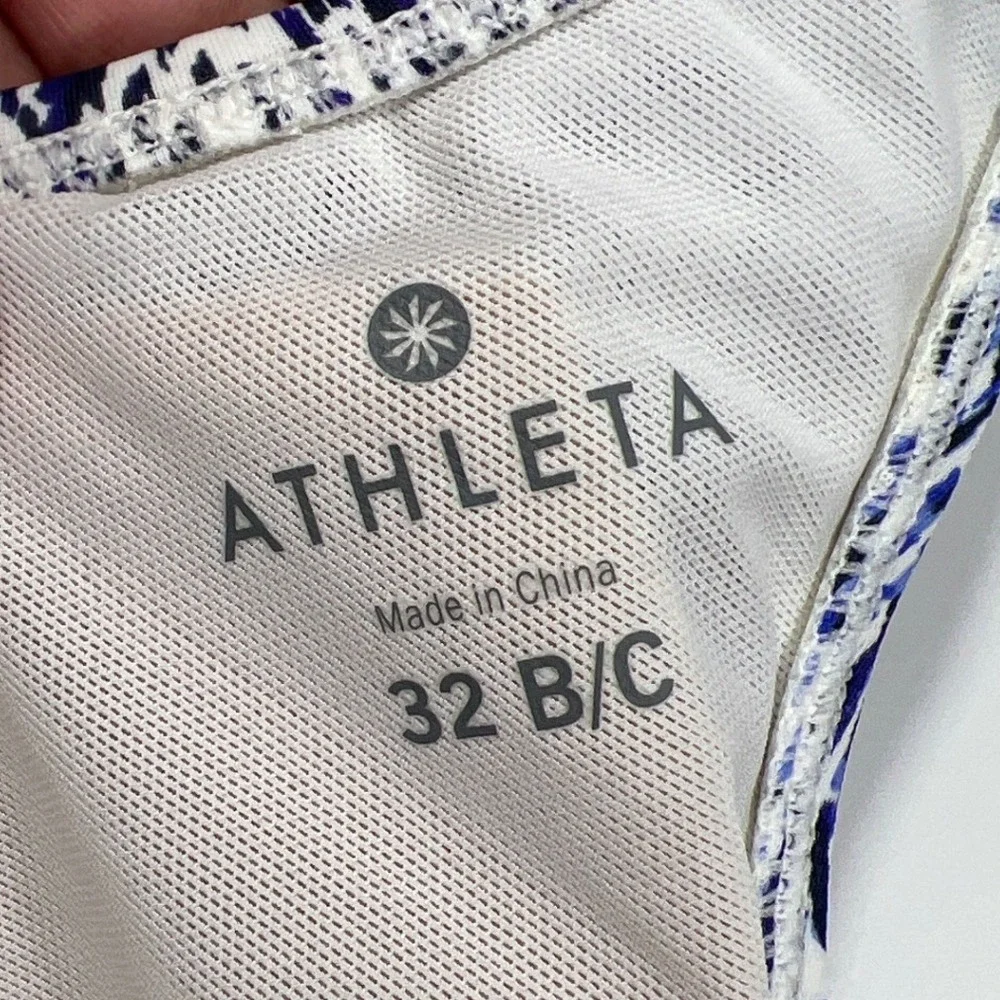 Athleta Blue White Ikat Halter Underwire Bikini Top 32 B/C‎ Beach Coastal Pool